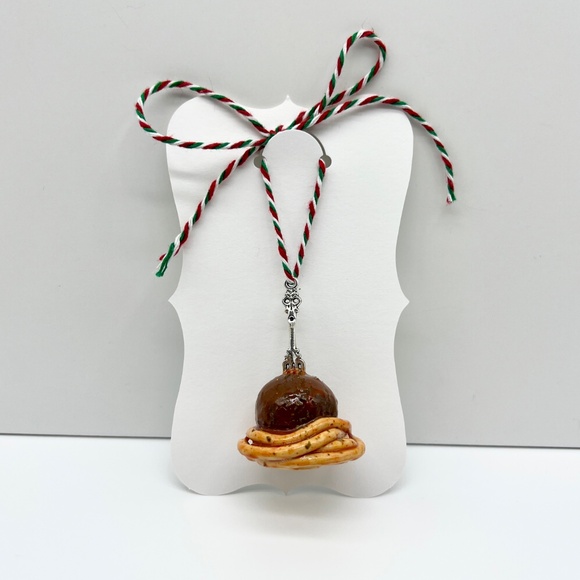 Spaghetti & Meatball Christmas Ornament – Handmade Clay Italian Food Ornament - Picture 3 of 16